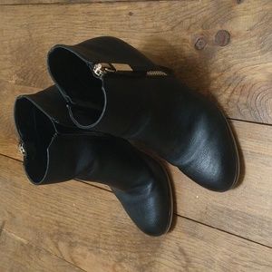 Apt. 9 Timezone Women's High Heel Ankle Boots- Black Size-7.5